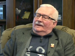 Wałęsa do dziennikarza: "Co pan pieprzy!"