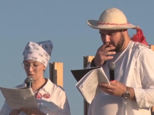[video online] Kilkadziesiąt tysięcy młodzieży modli się w Lednicy