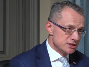 "Polskie obozy" w Jerusalem Post. Protest Marka Magierowskiego. Uszczypliwości naczelnego JP