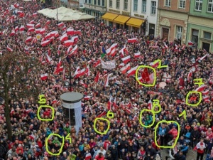 Ciekawe. Gdansk.pl ilustruje zapowiedź wiecu z Tuskiem, Wałęsą i Dulkiewicz zmanipulowanym zdjęciem?