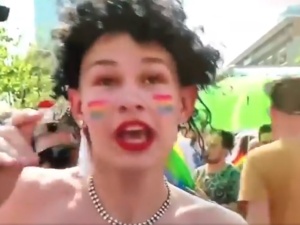 [video] "Tolerancja" na Paradzie Równości: "Stare ku.wy głosujące na PiS wymrą i w końcu..."