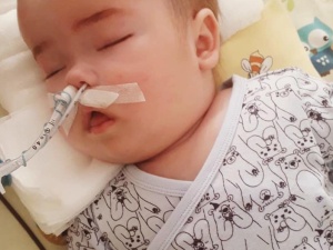 Rodzice małego Szymonka błagają o wsparcie "Dyrekcja szpitala nie wyraża zgody", "Polski Alfie Evans"