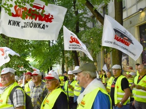 [Fotorelacja] Pikieta górników przed Ministerstwem Energii