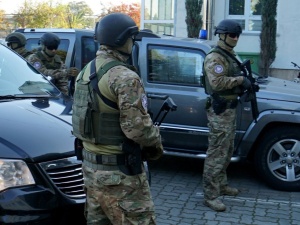 Wspólna akcja CBA i CBŚP. Uderzenie w „Mafię VAT-owską”. W tle próby wyłudzenia 150 mln zł