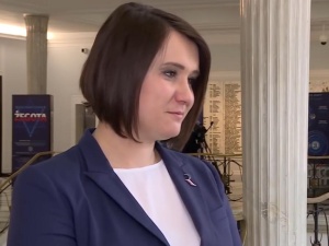 Siarkowska do posła PO: "Zamiast pisać tweety, które zbierają lajki od pokolenia gimbazy, poczytałby Pan"