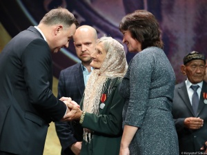 Prezydent przyznał nowe medale - Virtus et Fraternitas. „Jesteście naszymi siostrami i braćmi"