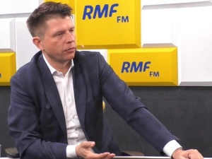 "Skończyło się rumakowanie "polskiego Kennedy'ego"!". Internauci komentują odejście Petru z polityki