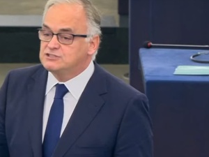 Wiceszef EPL doTuska: Wykluczył pan Europę Wschodnią z podziału stanowisk (...) To nie demokracja