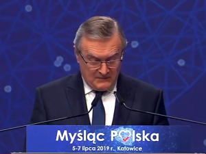 Prof. Gliński na konwencji PiS: Najważniejsza jest wiara w możliwości człowieka i miłość Boga