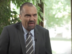 Szwajc. gazeta o "polskim reżimie". Amb. Kumoch: "Jej głównym przesłaniem jest supremacjonizm wobec..."