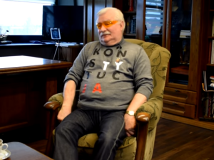 Wałęsa wyjechał na odpoczynek do... Arłamowa. Internauci: "Czy wracalibyście na wakacje do więzienia?"