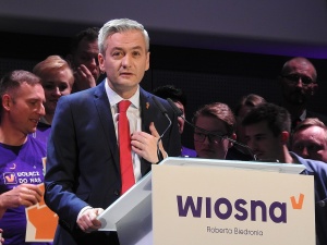 Zaczął od lobbowania przeciwko Polakom. Potwierdza się, że Biedroń apelował o…