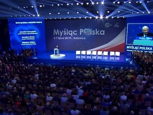 [Felieton "TS"] Karol Gac: PiS na łowach