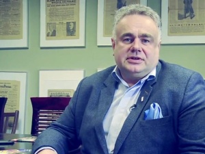 [video] GP zmieniła naklejki. Sakiewicz: "Chcemy się upomnieć o wszystkich, którzy czują się udręczeni"