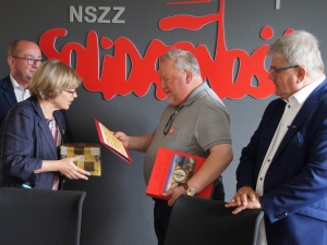 Andrzej Adamczyk przechodzi na emeryturę