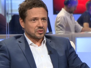 Co dalej z edukacją seksualną? Trzaskowski odmawia podania informacji nt. planowanych od września zajęć