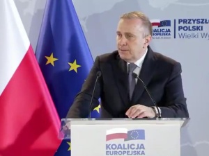 Robi się coraz zabawniej. Schetyna: "Rekomenduję Iwonę Hartwich na trzecie miejsce listy KO"