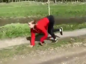 [video] Najnowsze norweskie trendy? Bieganie "jak koń". Ciężko to skomentować