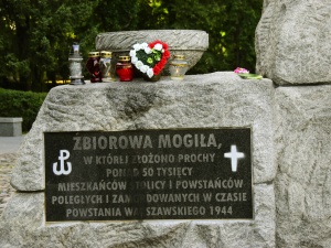 [fotorelacja] Pomnik upamiętniający rzeź na Woli gdzie z rąk Niemców mogło zginąć nawet 100 tys. ludzi
