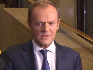Krzymowski [kiedyś "Newsweek"]: Były weekendy, podczas których Tusk wylatał równowartość nowego mercedesa