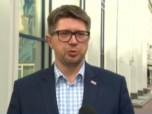 Sędzia Łączewski: "Sprawowanie funkcji w organach administracji przez Kamińskiego zagraża bezpieczeństwu"