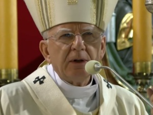 "Te ataki są niebywałe" List przewodniczącego episkopatu Węgier ze wsparciem dla abp. Jędraszewskiego