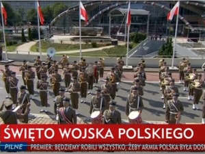 W Katowicach rozpoczęła się defilada z okazji Święta Wojska Polskiego