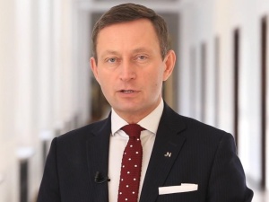 Rabiej chwali listy KO. Kom. Wrona: "Moja rodzina była wyszydzana i opluwana. Pajacu nie pier... bajek!!"
