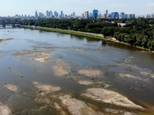 Główny Inspektor Sanitarny ostrzega przed przebywaniem w pobliżu skażonej Wisły