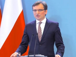 Janusz Szewczak: Tu nie chodzi o żaden hejt, tu chodzi o wielką kasę. O setki miliardów złotych