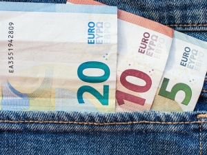 Ekonomista Banku Światowego dla gazeta.pl: "500+ trzeba rozszerzyć na całą Europę"