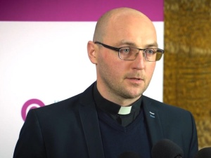 [video] Odpowiedź Kościoła na wykorzystania seksualne. Powołano Biuro ds. Ochrony Dzieci i Młodzieży