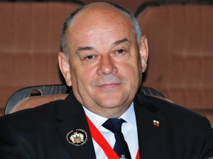 Uwaga! Mazguła słynący z obrony esbeków i stanu wojennego chce zostać senatorem!