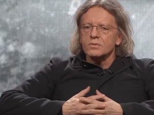 Mieszkowski [wykształcenie średnie] o Narodowym Czytaniu: "Czytanie szkodliwe".