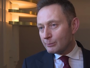 Rabiej cytuje lewicowego publicystę: "PiS krzyżówką partii autorytarnej i sekty. Kaczyński psychotykiem"