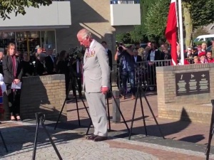 [video] 75. rocznica Market Garden. Książę Karol złożył wieniec pod pomnikiem Polaków walczących w IIWŚ