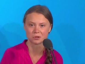 Wybranowski: "Nie akceptuję hejtu, jaki spada na Gretę Thunberg. Jest ofiarą lewackiej rewolucji"