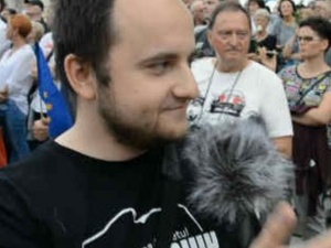 [Video] Sąd przyznaje rację kandydatowi PiS, ale nie wie czy profil OMZRiK to profil OMZRiK