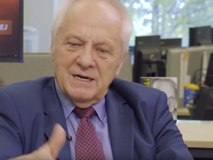 [video] Niesiołowski jeździ po mediach i po Schetynie: "Ja się brzydzę. To pasożyt polskiej polityki"