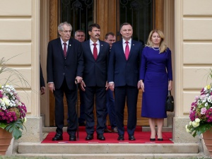 Rozpoczął się szczyt V4 w Czechach
