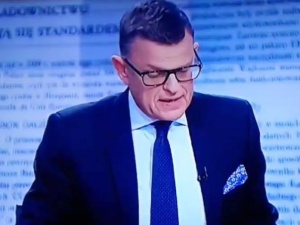 [video] Dziennikarz TVN24 nieudolnie broni Neumanna... i pomyłkowo mówi, że ten broni prezydentów z PiS