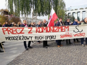 [FOTO] Tysiące Polaków towarzyszy śp. Kornelowi Morawieckiemu w jego ostatniej drodze