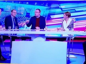 [video] "Piekło zamarzło". Komentatorzy TVN jadą po PO, celebrytach i Wałęsie