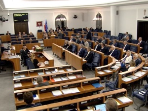 Niepokojące dane dla PiS. Opozycja odbiła Senat?