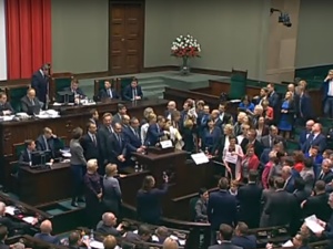 Krysztopa: Opozycja osiągnęła cel biegu na ścianę.Obecnie krzywą balistyczną podąża w przeciwnym kierunku