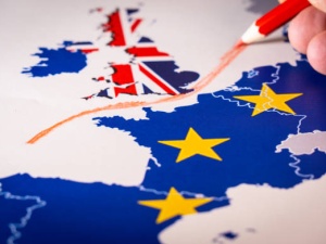 A jednak! Boris Johnson ustąpił i podpisał porozumienie ws. brexitu