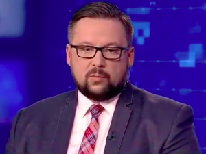 [video] „Niezbyt odpowiednie miejsce”. Poseł Lewicy o manifestacji LGBT pod oknem papieskim