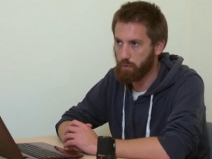 Hartman hejtuje księży. Wildstein przewrotnie odpowiada. Efekt: Hejt na Wildsteina