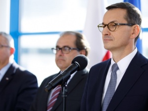 "To haniebne i całkowicie niedopuszczalne". Premier ostro o atakach na Beatę Szydło
