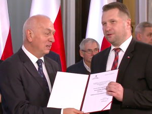 MSWiA: Wojewodowie, którzy zostali wybrani posłami, złożyli rezygnacje